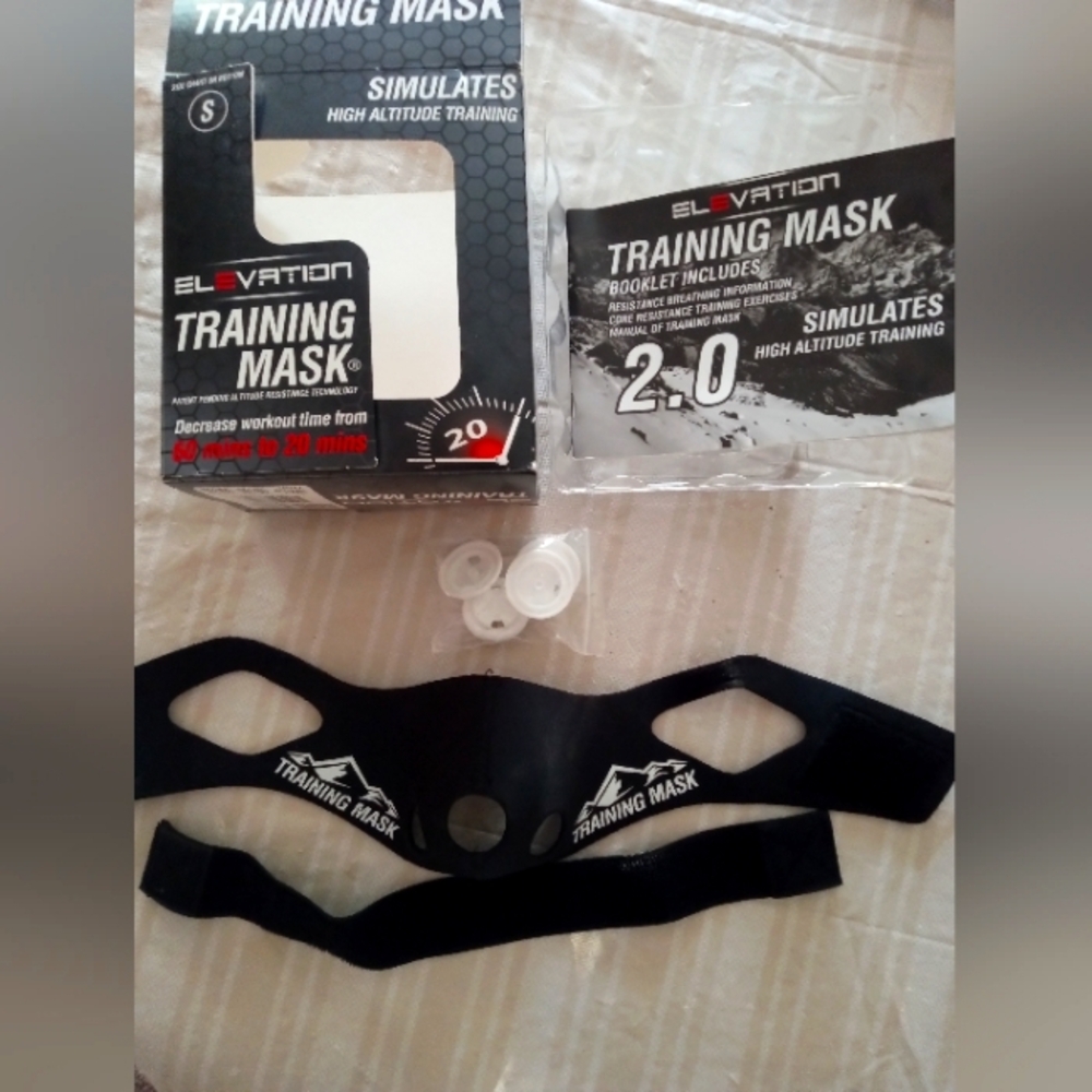 Training mask for runners